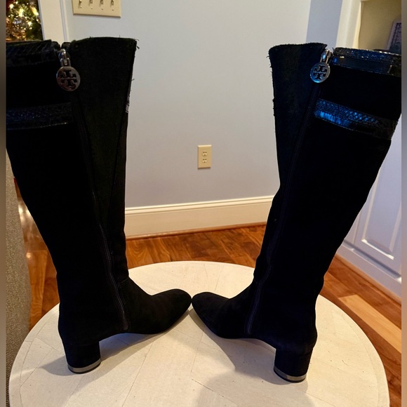 Tory Burch Sabina Suede Logo Boots Size 9 🖤🖤🖤 - Picture 6 of 9